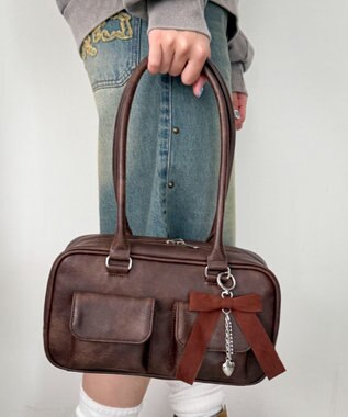 WEGO チャーム付きスクエアボストンバッグ ブラウン