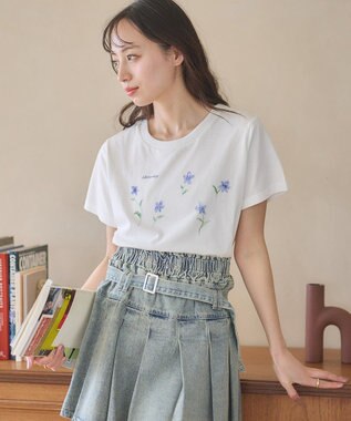 earth music&ecology アソートロマンティックグラフィックＴ Off White