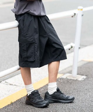 WEGO 【撥水/速乾/ウエストゴム/ユニセックス着用ITEM/MLサイズ展開】ナイロンイージーバギーカーゴショーツ ブラック