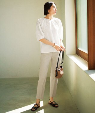 自由区 L 【カタログ掲載・洗える】エンブロイダリーローン ブラウス オフ