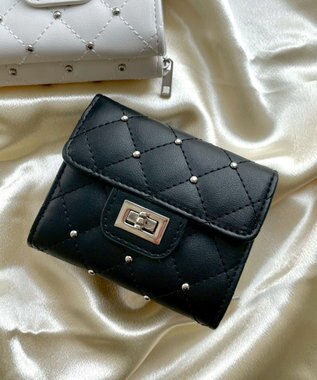 WEGO スタッズキルティングフラップウォレット ブラック