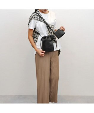 UNBILLION cachecache バンジーコード巾着スマホショルダー ブラック