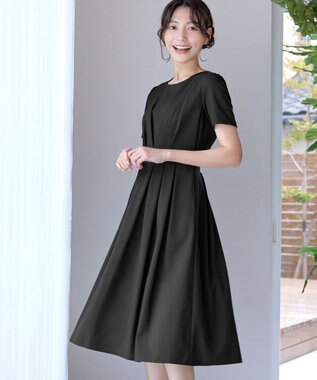 Tiaclasse L 【2TYPEスリーブ/半袖・ノースリーブ・洗える】タックフレアワンピース 半袖：ブラック