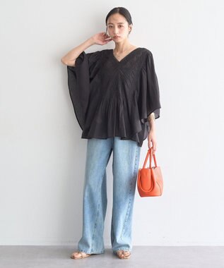 earth music&ecology 【WEB・一部店舗限定】【綿100％】レース＆ピンタックポンチョ Black