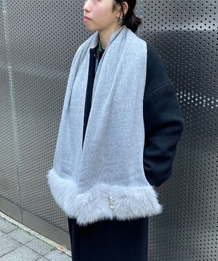 MOONBAT 【WEB限定】FURLA ウール100％×スノートップファーマフラー チャーム付き グレー