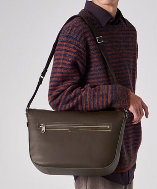 Paul Smith ロゴエンボス ショルダーバッグ