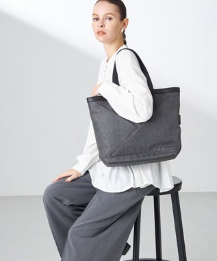 Y'SACCS リネンライク　イニシャルトート　Mサイズ ブラック