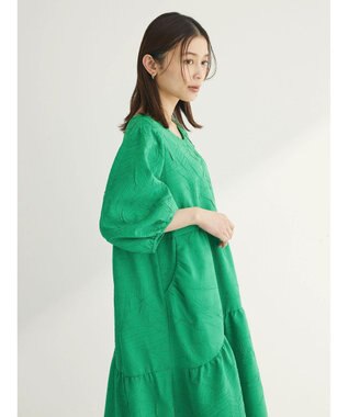 Green Parks ■ＥＳＣＡＲ　エンボスティアードワンピース Green