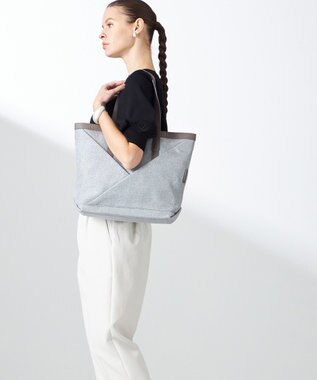 Y'SACCS リネンライク　イニシャルトート　Mサイズ ライトグレー