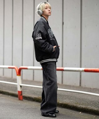 WEGO 【ユニセックス着用ITEM】グラフィックパファースタジャン ブラック