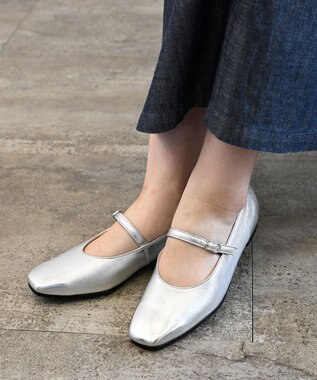 Pointer 日本製 本革ストラップ付きパンプス シルバー