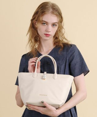 TOCCA 【環境にやさしい素材・撥水】【大人百花掲載】INNOCENCE TOTE トートバッグ アイボリー系