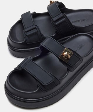 STEVE MADDEN BIGSCHMONA-J 厚底ダブルベルトサンダル ブラック