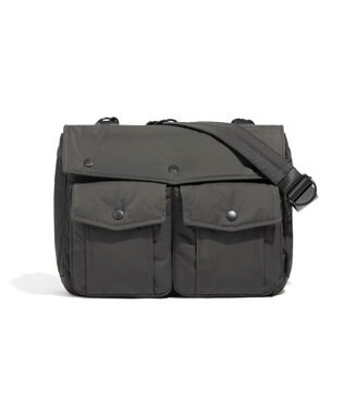 ACE BAGS & LUGGAGE UNTRACK CITY/DS ショルダーバッグ  13.3インチPCPC収納 850g 60399 アントラック グレー