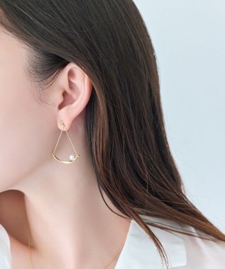 Phoebe 【金属アレルギー対応】スライヴパールトライアングルピアス　ゴールド/ニッケルフリー ゴールド