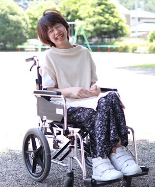 AND WOOL 〈上質な素材と手仕事から生まれた優しいニット〉オーガニックコットンロングベスト オフホワイト