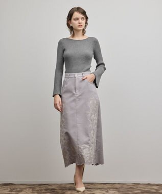 GRACE CONTINENTAL エンブロイダリータイトスカート ライトグレー