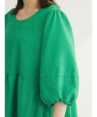 Green Parks ■ＥＳＣＡＲ　エンボスティアードワンピース Green