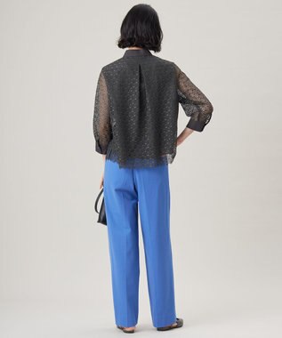 自由区 【ドラマ「明日はもっと いい日になる」着用】【洗える】ジオメトリックフラワーレースクロップド丈シャツ ブラウス スレート