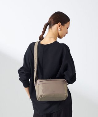 Y'SACCS ブロックモチーフショルダー