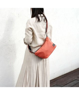 Regalo Felice 【超軽量230g / 長財布やペットボトルも入る】ショルダー / REGALO OR(オレンジ)