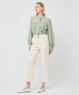 BEIGE， FIG / テーパードパンツ Ecru