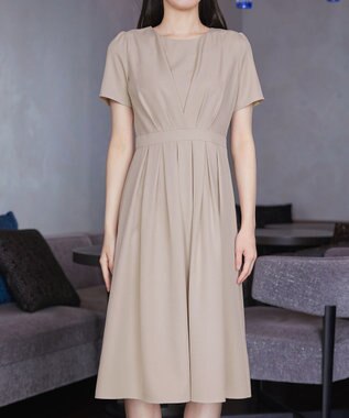 Tiaclasse 【おのののかさん着用】半袖&長袖選べる袖丈・タックフレアワンピース 半袖グレージュ