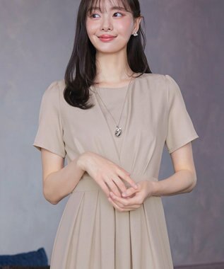 Tiaclasse 【おのののかさん着用】半袖&長袖選べる袖丈・タックフレアワンピース 半袖グレージュ