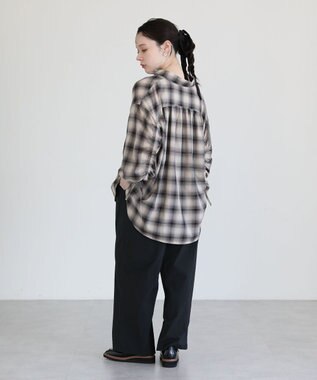 Green Parks ・ＥＬＥＮＣＡＲＥ　ＤＵＥ　チェックギャザーシャツ Black