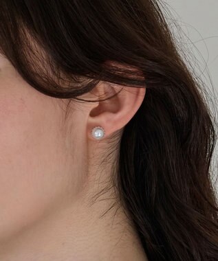 Phoebe トゥウィンクルフレームパールピアス　シルバー/一粒 シルバー