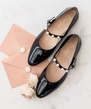 Bridget Birkin 【Bridget Birkin】パールストラップメリージェーンパンプス ブラックエナメル