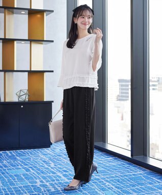 Tiaclasse L 【ブラウス×パンツ2点ット】フリルデザインセットアップ オフホワイト