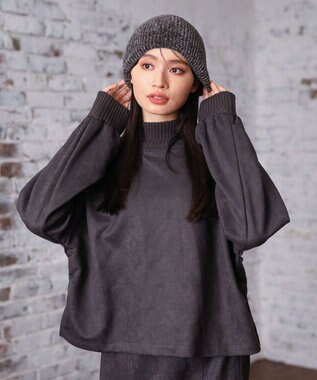 Green Parks ・ＥＬＥＮＣＡＲＥ　ＤＵＥ　エンボスプルオーバー Charcoal Gray