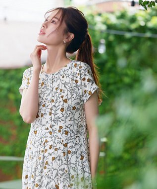 Tiaclasse L 【洗える】リーフフラワー柄ワンピース オフホワイト
