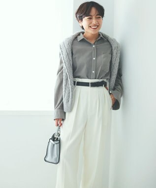 23区 L ナチュラルストレッチサキソニー タック ワイドパンツ アイボリー系