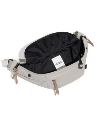 ACE BAGS & LUGGAGE UNTRACK CITY/DS ボディバッグ  300g ウエストバッグ 軽量 60397 アントラック ボーン