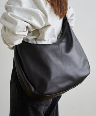 russet ソフトレザーラウンドビッグショルダーバッグ(CE-1325-WEB) Black2（シルバー金具）