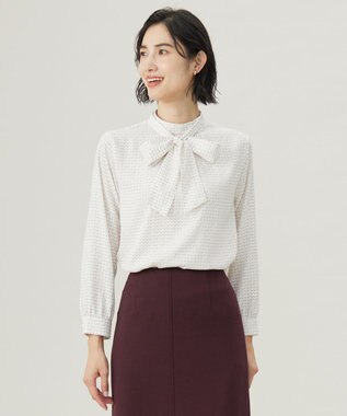  【洗える】ポリエステルスエード変形ドットプリント ブラウス