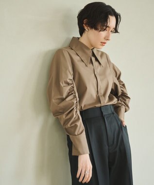 #Newans 【アイロンいらず】尖り襟ギャザースリーブブラウス ブラウン