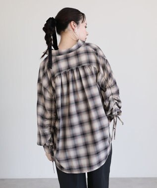 Green Parks ・ＥＬＥＮＣＡＲＥ　ＤＵＥ　チェックギャザーシャツ Ivory