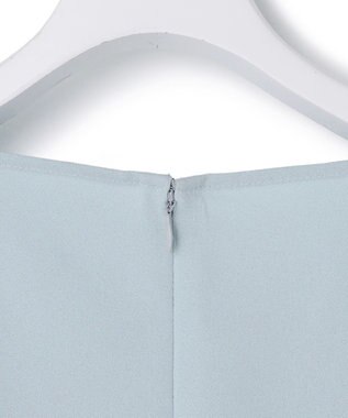 ICB L 【先行予約・WEB限定カラーあり】 FluidBackSatin クロップドブラウス サックスグレー［WEB限定］