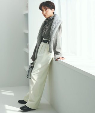 23区 L ナチュラルストレッチサキソニー タック ワイドパンツ アイボリー系