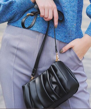 Tiaclasse 【安田美沙子さん着用・2WAY】ギャザーワンハンドルバッグ ブラック
