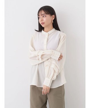 earth music&ecology ボリュームタック袖ブラウス Off White