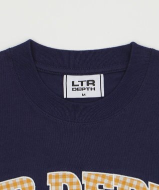 WEGO 【ユニセックス着用ITEM/MLサイズ展開】チェックカレッジグラフィックT（SS） ネイビー