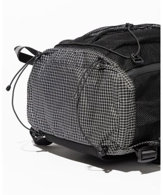 JOSEPH ABBOUD MOUNTAIN 【軽量/ECO撥水/サスティナブル素材/サコッシュが取り外せる】リサイクルリップストップ バックパック 33L ブラック系