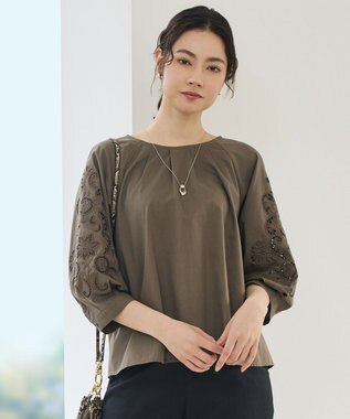 自由区 S エンブロイダリーブロードパフスリーブ ブラウス