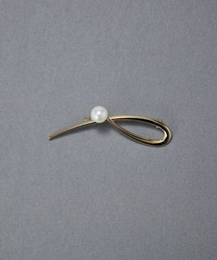 Phoebe スタイリッシュクロスカーブパールブローチ　ゴールド