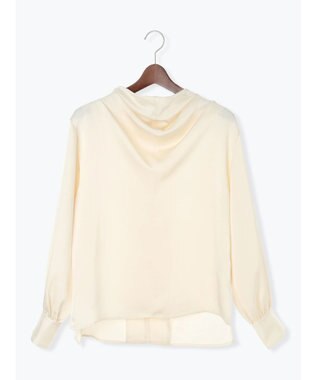 Te chichi ドレープネックブラウス《2025Autumn catalog vol.2 item》 オフホワイト