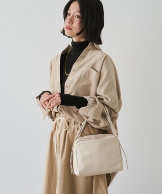 russet kuubo ボックストートバッグ(CE-1633) Ivory